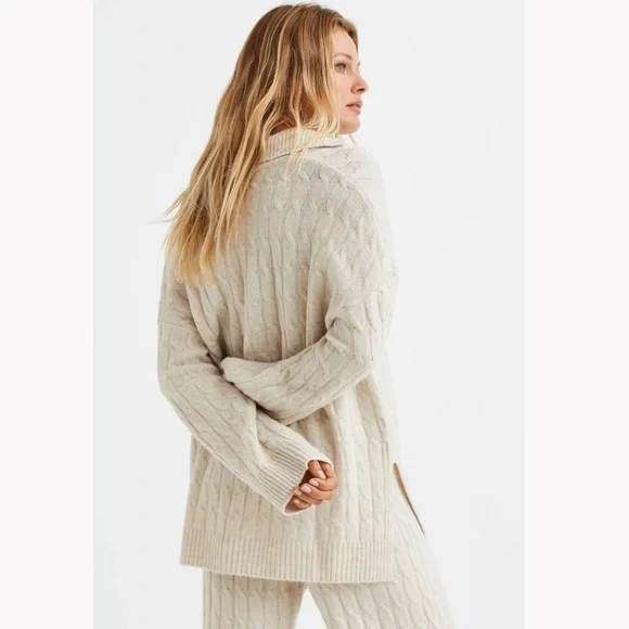 H&M cable knit sweater 🤍